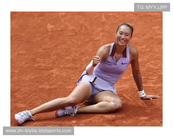 郑钦文0-2萨巴伦卡止步赛事直接交手1胜8负无缘晋级八强